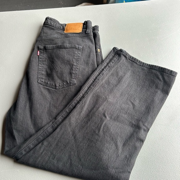 Denim - Levi’s ribcage jeans